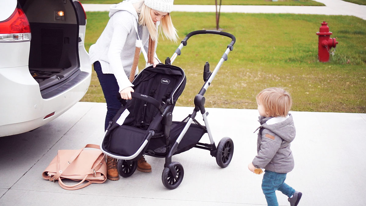 Things to consider when buying a double stroller